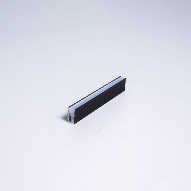 YS-รางไฟ UMA-BLACK-3000
