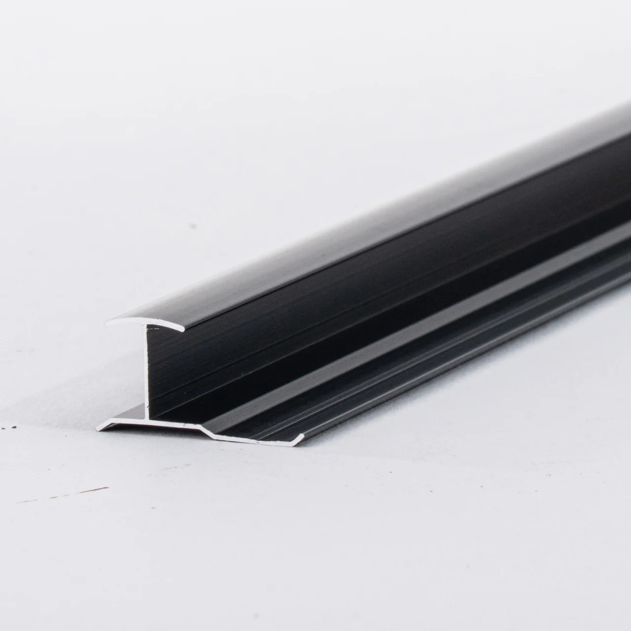 เหล็กต่อระบบควบคุม (I-Shape) สี Black