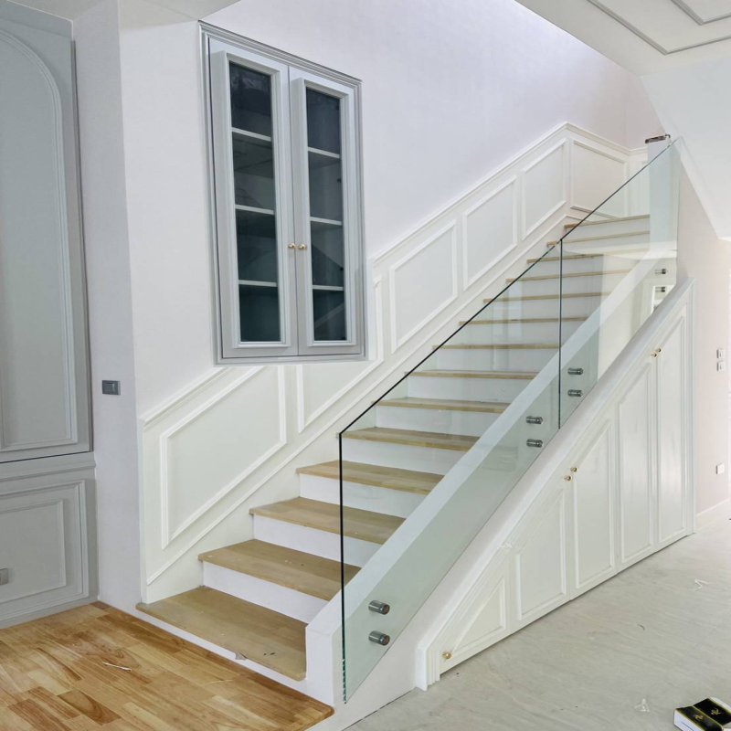 ชุดราวกันตกกระจก +  หมุดยึดกระจก (กระจกเทมเปอร์ เขียว/ใส 10 มิล)