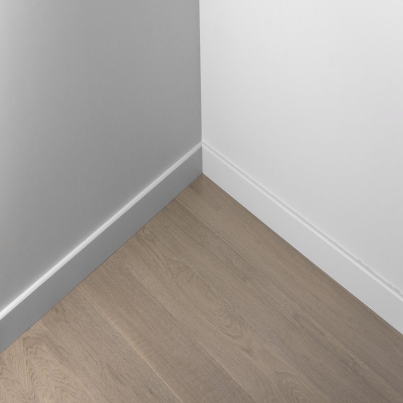 Engineered Wood Flooring  (Multi Layers) : Grey White Grain Brush