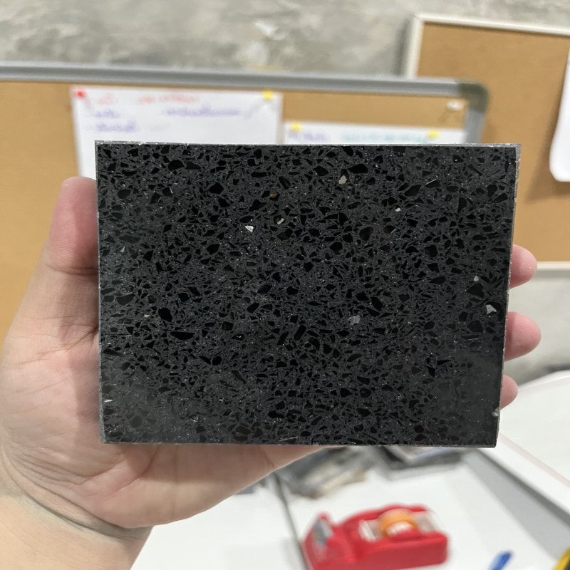 หินควอทซ์แบล็คไดมอนด์