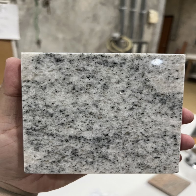 หินแกรนิตไวท์ฟอเรส